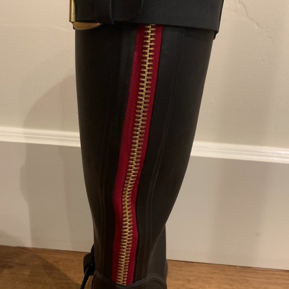 Steve Madden Tall Rain Boot (red zip) - Picture 4 of 7